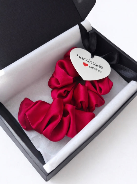 Plaukų aksesuarų rinkinys – gumelė ir segtukas