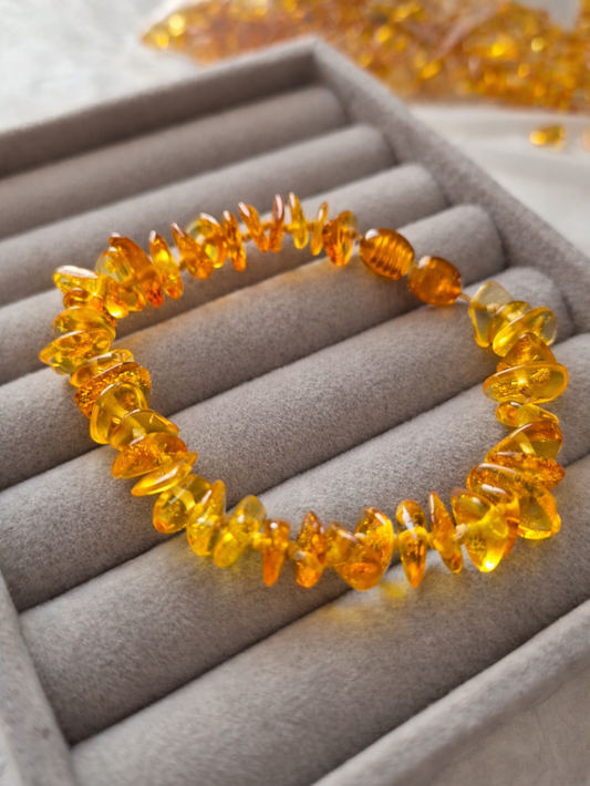 Vaikiška apyrankė - Gintaras