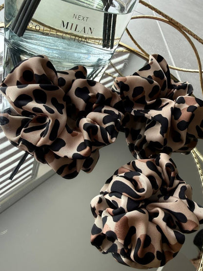 Armani šilko plaukų gumelė - leopardo raštas