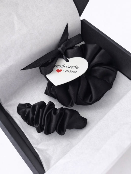 Juodos spalvos Mulberry šilko rinkinys – gumelė ir segtukas