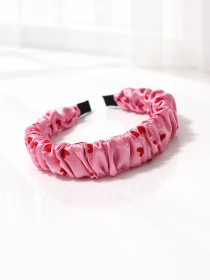 Rožinis satino lankelis su širdelėmis – platus